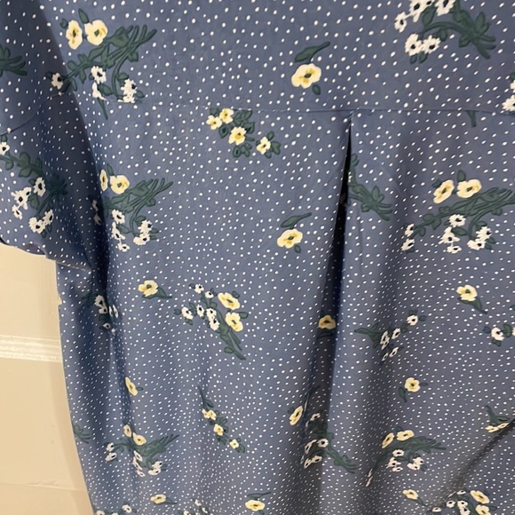 NWOT Lily Morgan Size M Polo Style Floral T shirt - Picture 5 of 5
